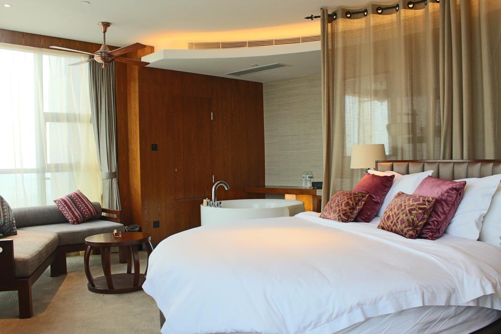 Ssaw Boutique Hotel Delan Mogan Mountain Deqing Zimmer foto